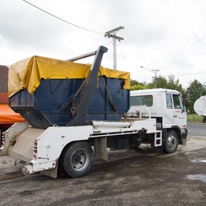 Skips & Rubbish Trucks